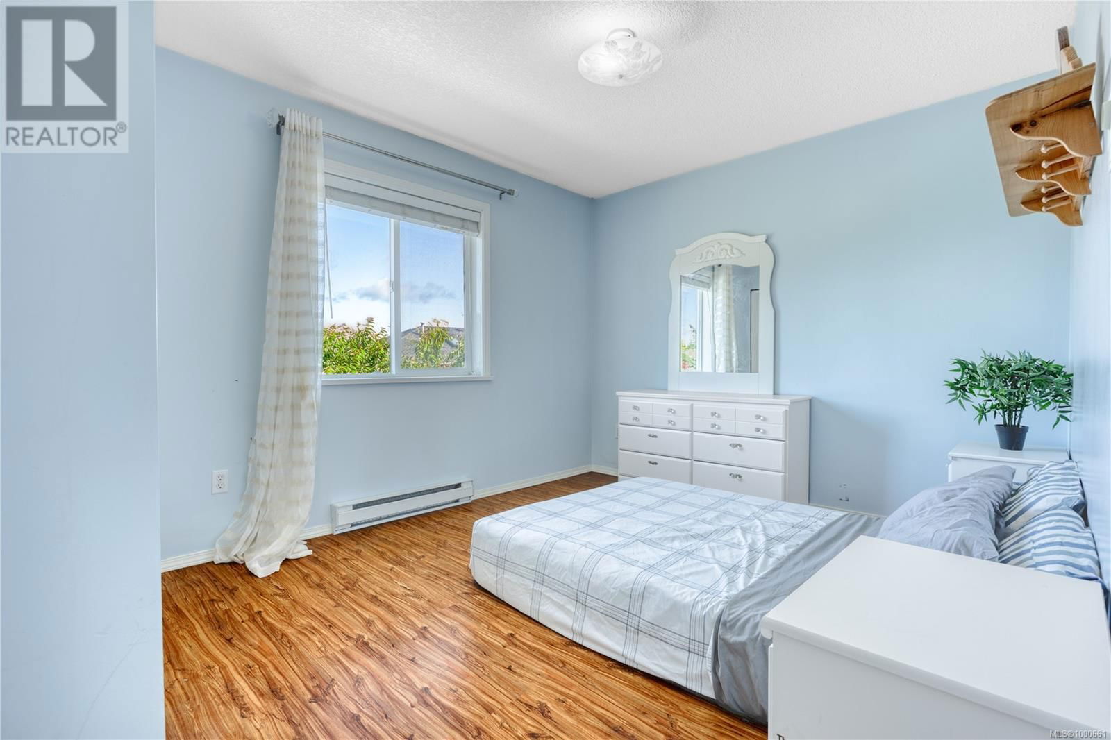 6282 MCROBB AVENUE Image 31