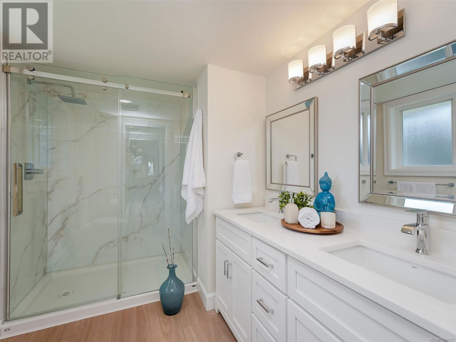 711 DEMEL PLACE Image 20