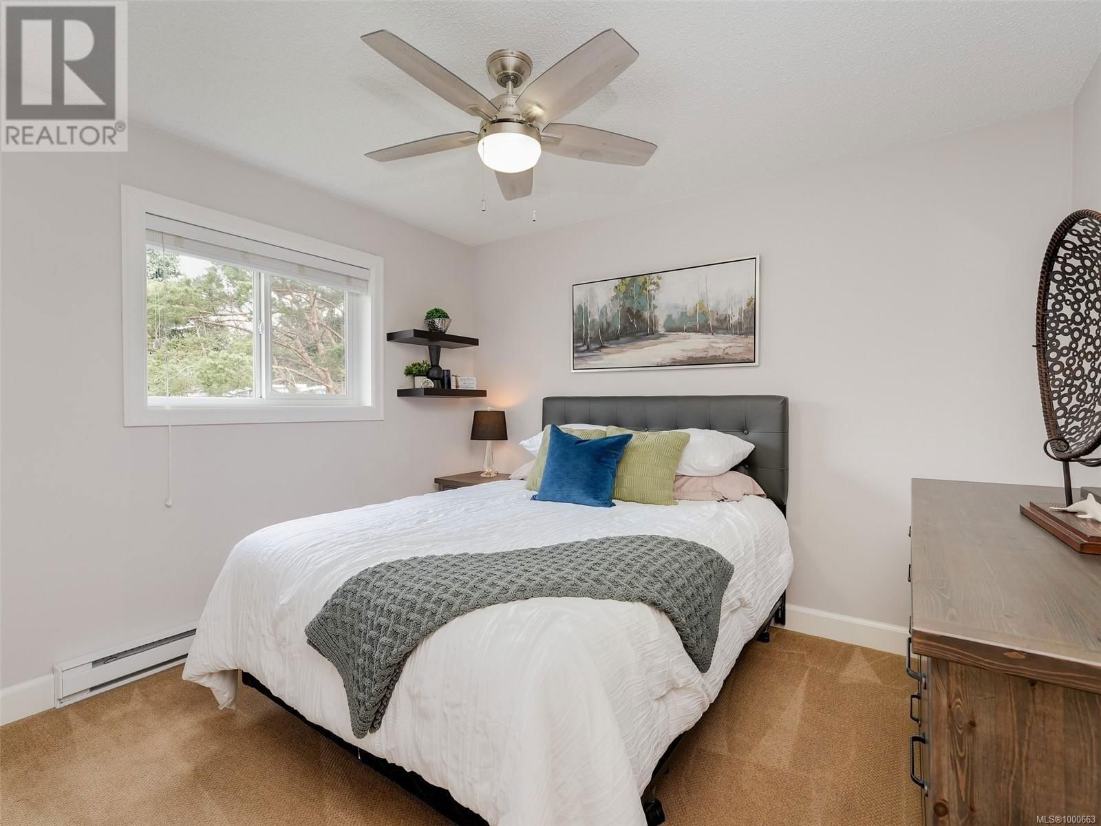 711 DEMEL PLACE Image 23