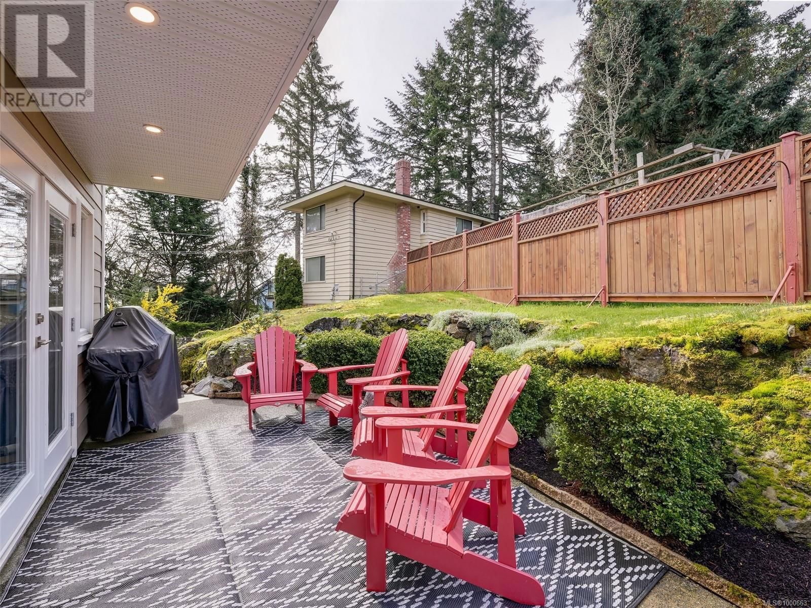 711 DEMEL PLACE Image 26