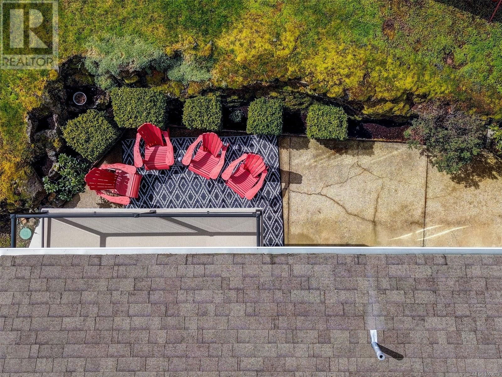 711 DEMEL PLACE Image 30
