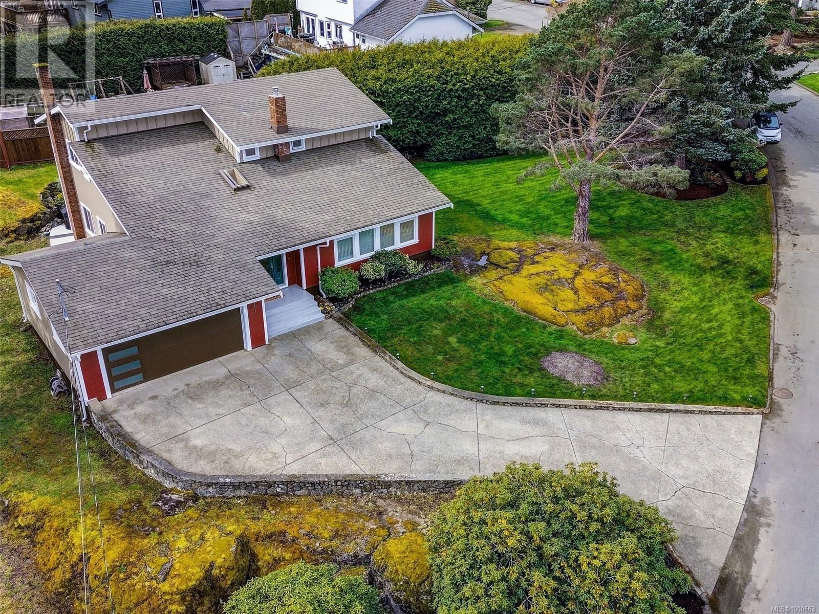 711 DEMEL PLACE Image 35