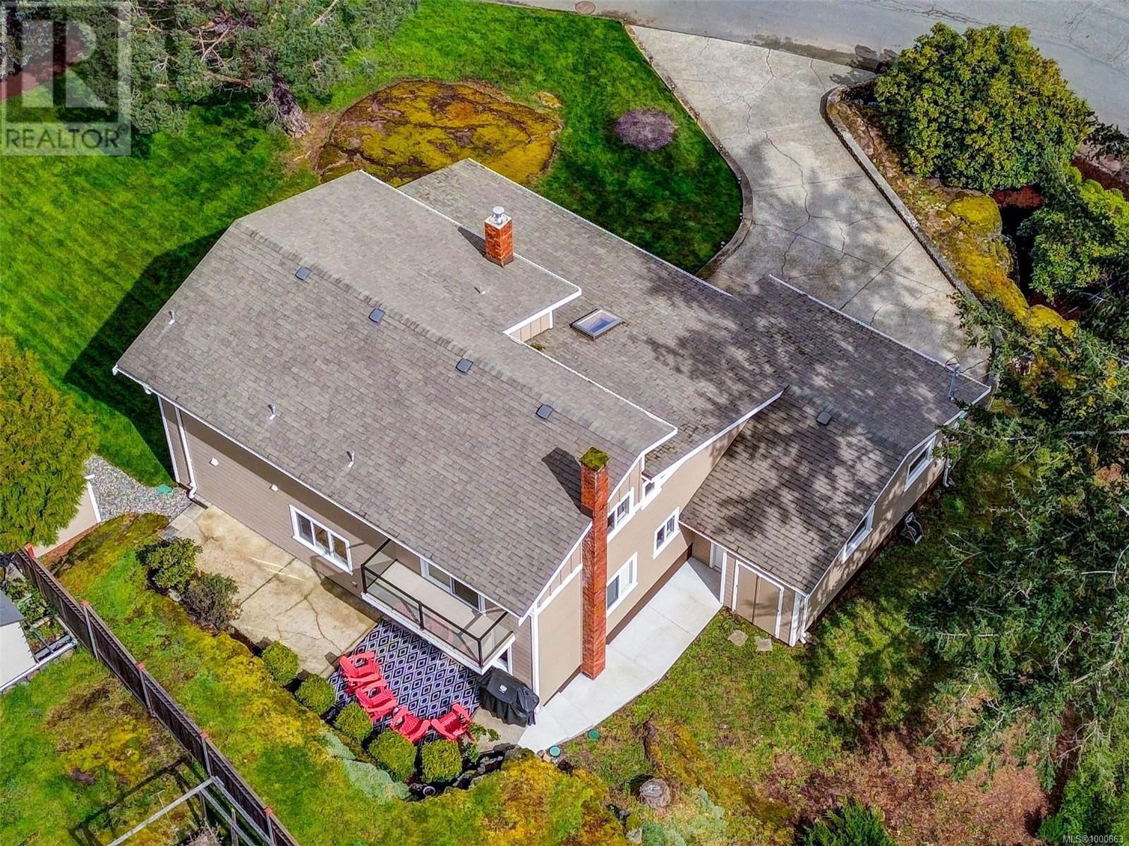 711 DEMEL PLACE Image 38