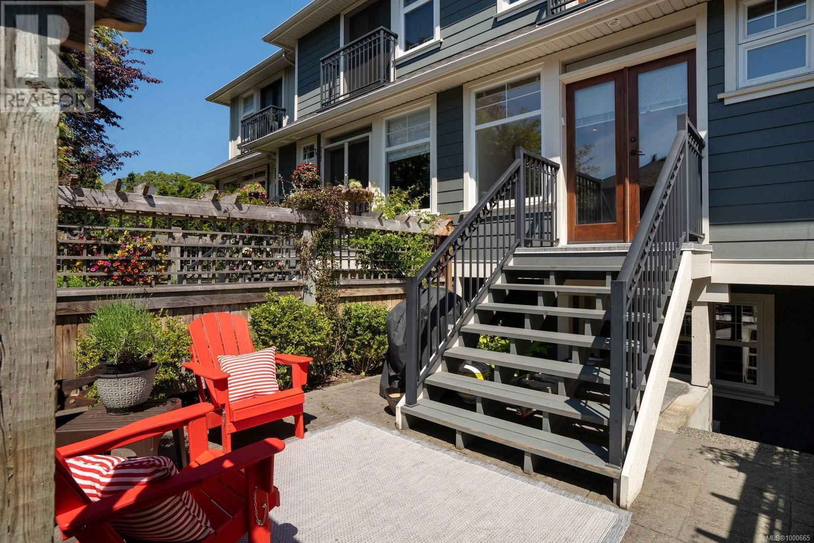 1524 YALE STREET Image 10