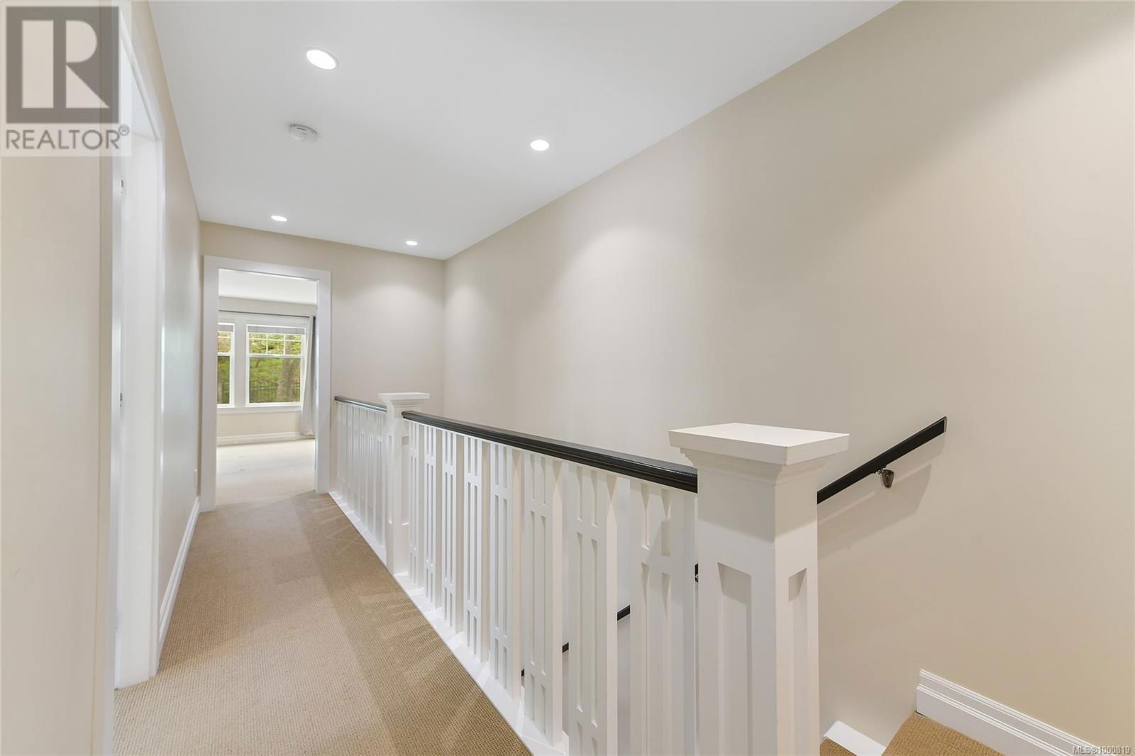 3 - 1770 ROCKLAND AVENUE Image 13