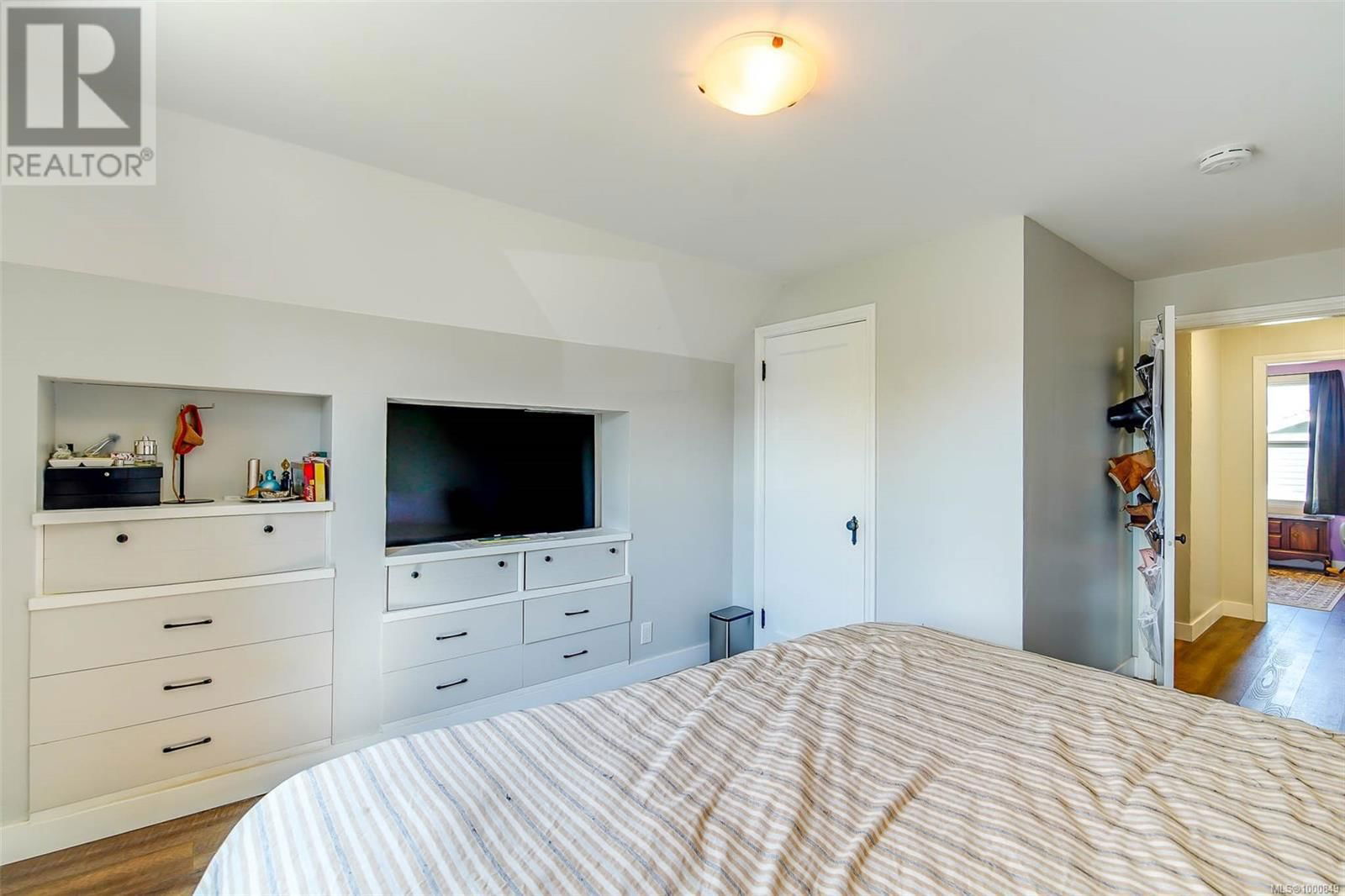 3836 14TH AVENUE Image 15