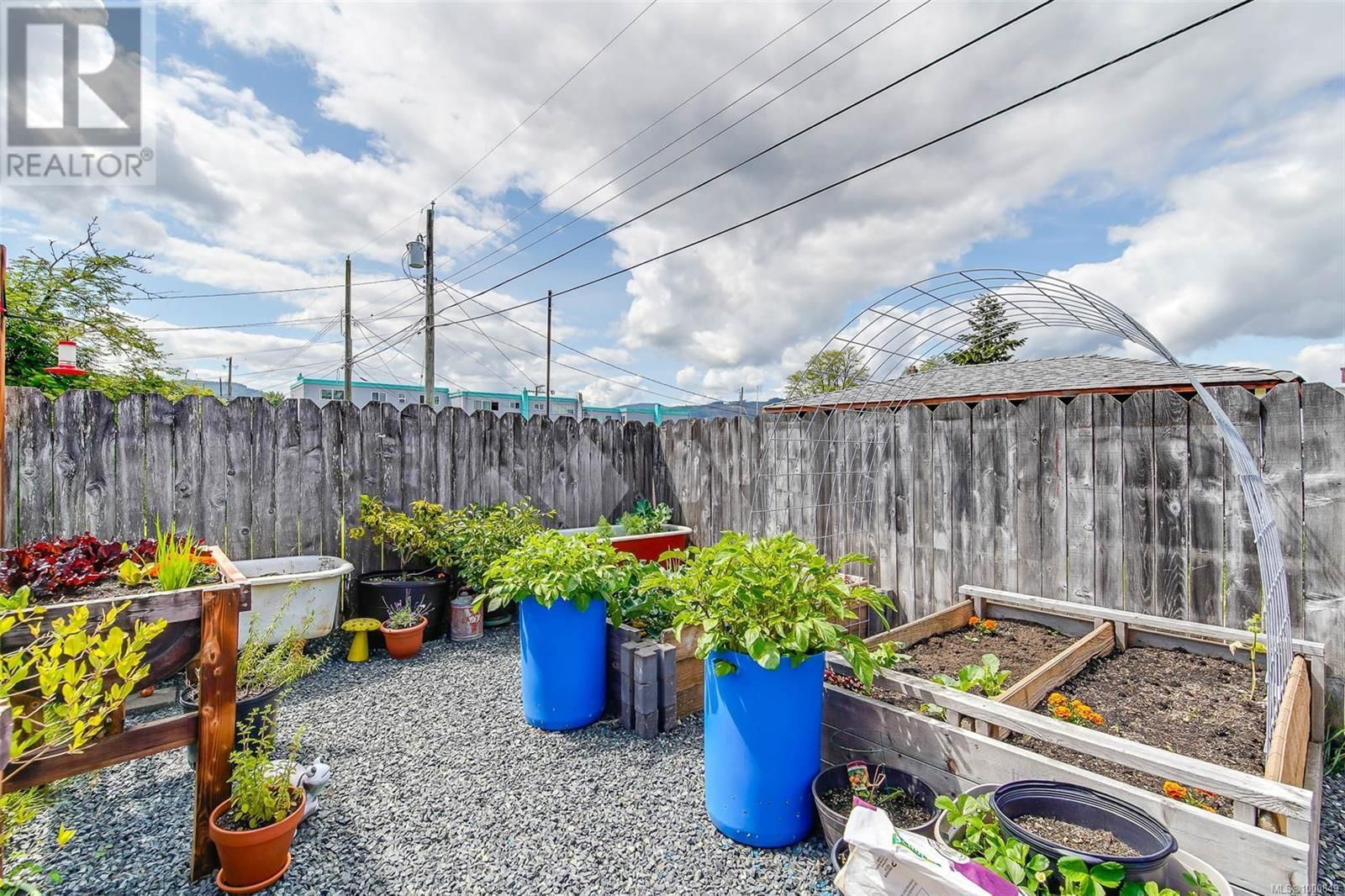 3836 14TH AVENUE Image 26