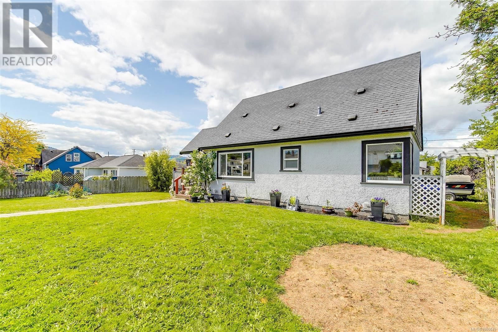 3836 14TH AVENUE Image 30