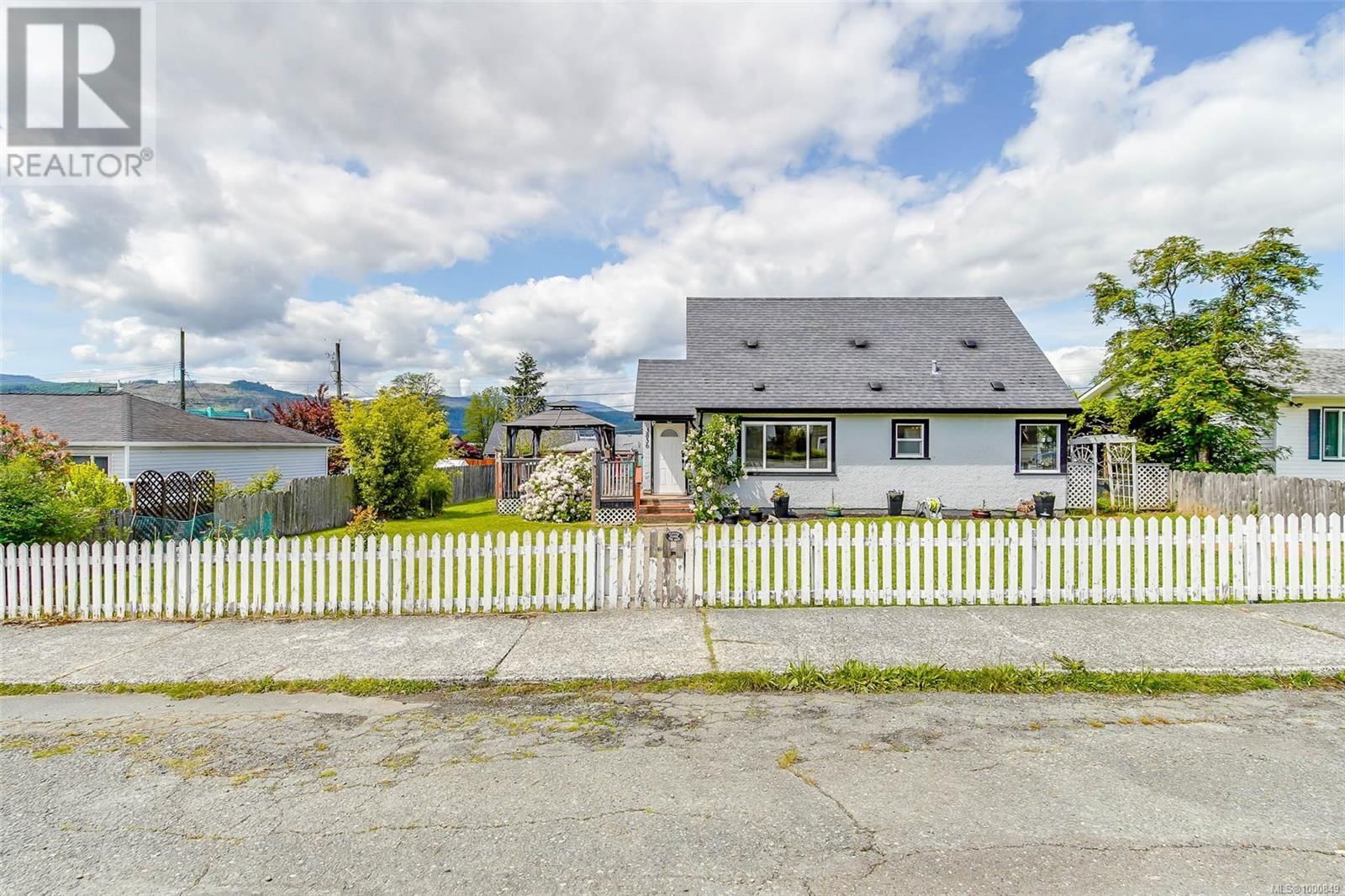 3836 14TH AVENUE Image 31