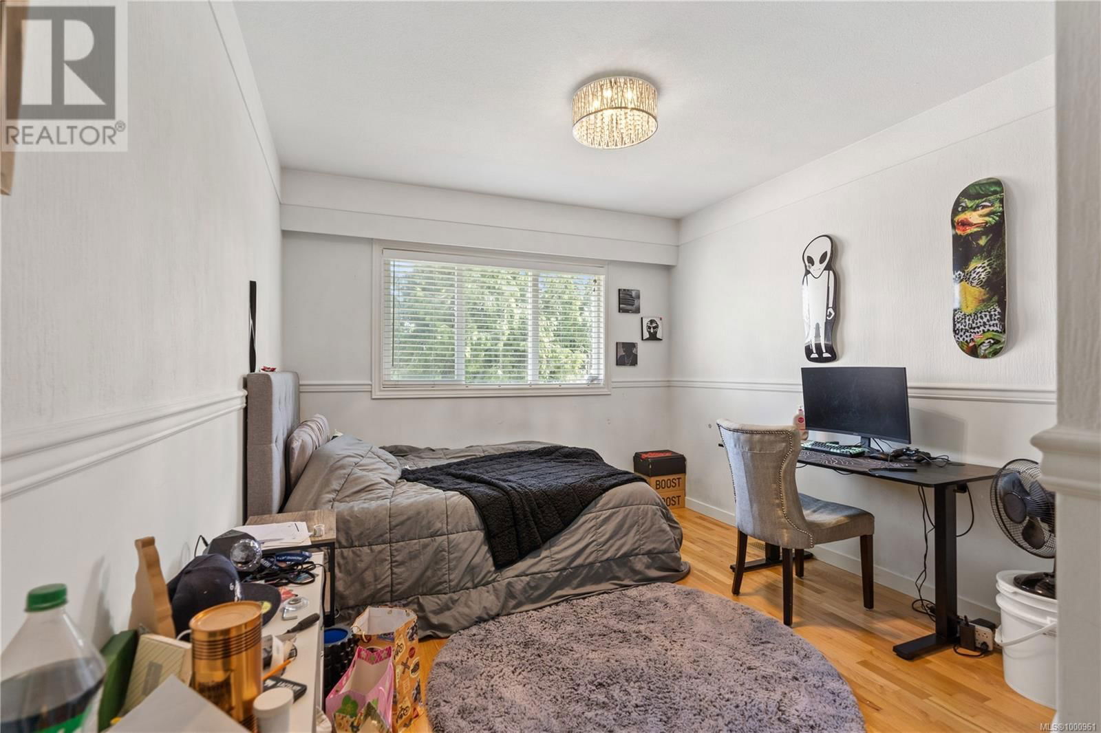 1576 PRAIRIE STREET Image 19