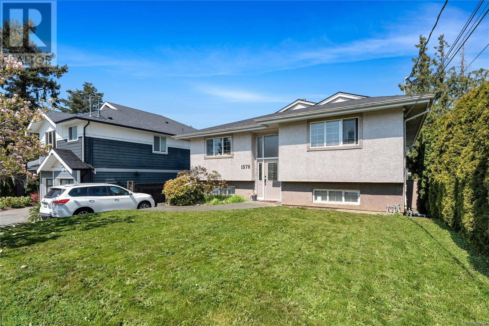1576 PRAIRIE STREET Image 4