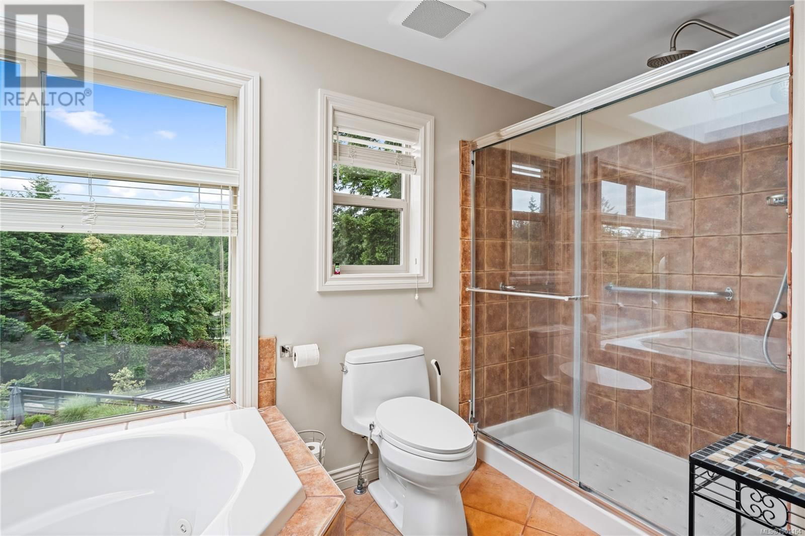 3380 REDDEN ROAD Image 17