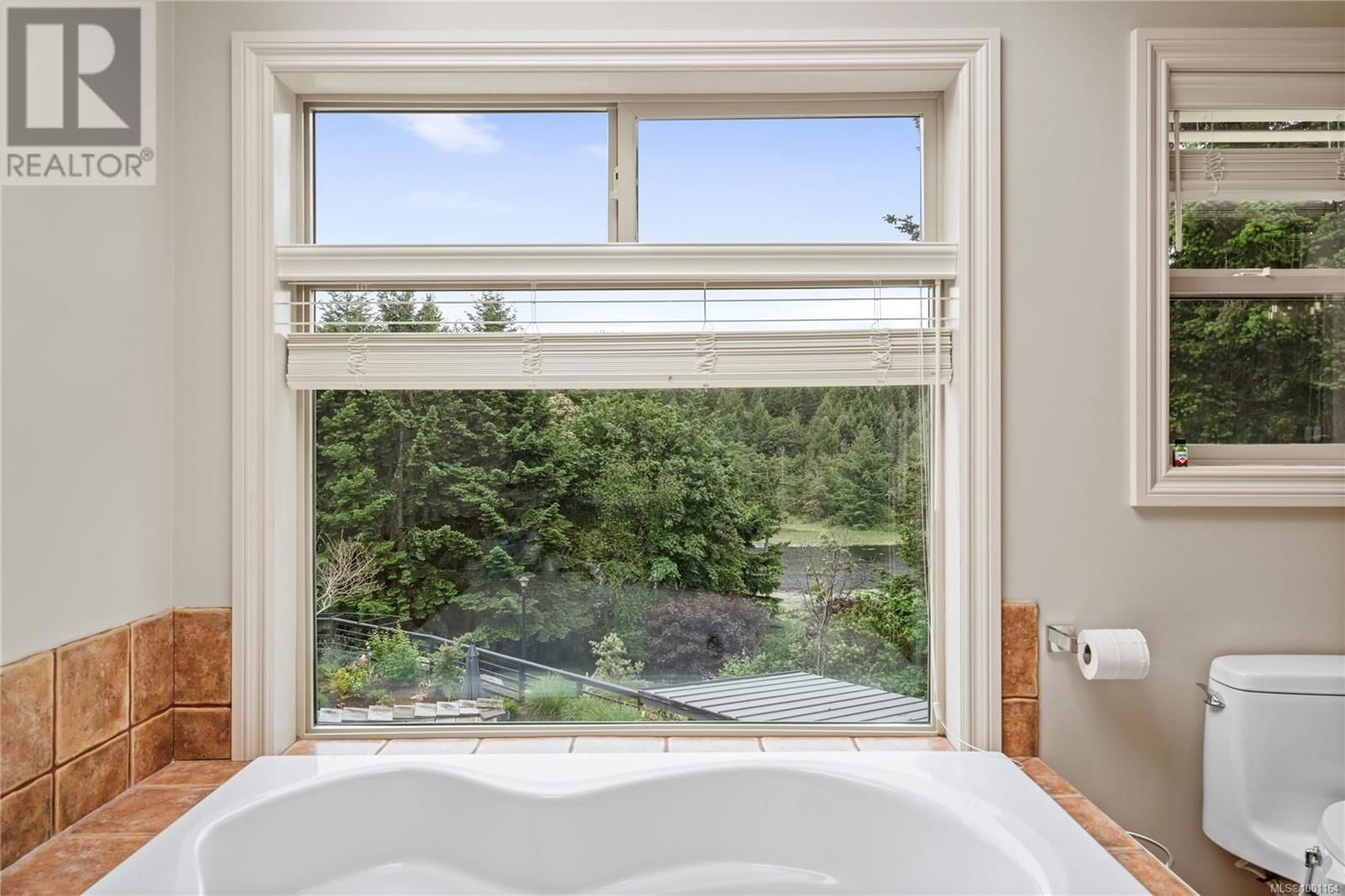 3380 REDDEN ROAD Image 18