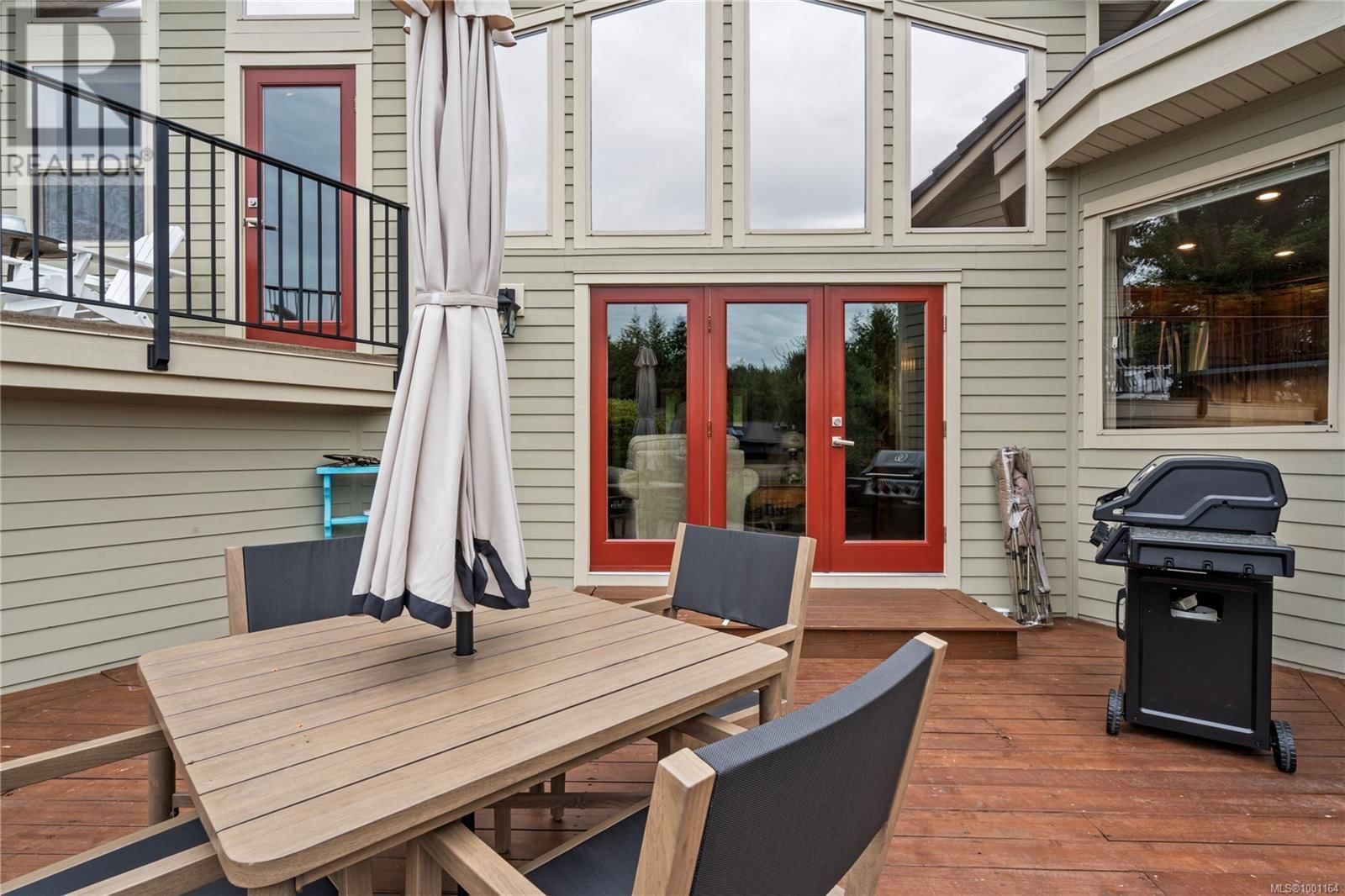 3380 REDDEN ROAD Image 36