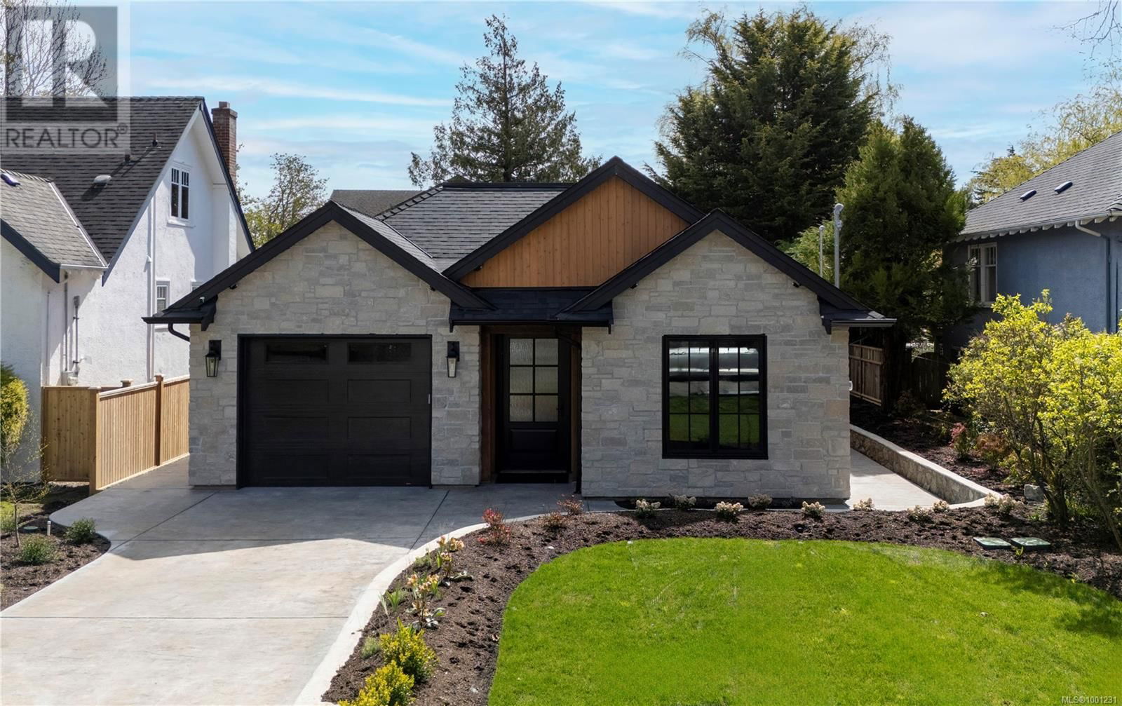 2189 BEAVERBROOKE STREET Image 58