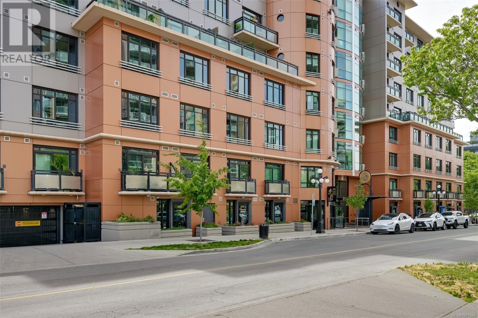 523 - 1029 VIEW STREET Image 30