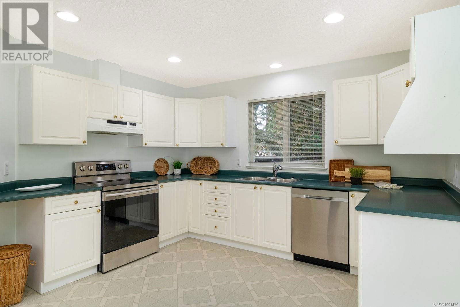 10216 ALMOND STREET Image 11
