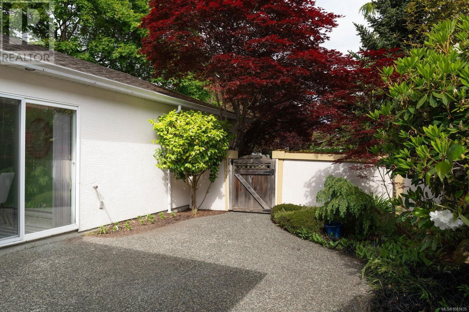 10216 ALMOND STREET Image 27