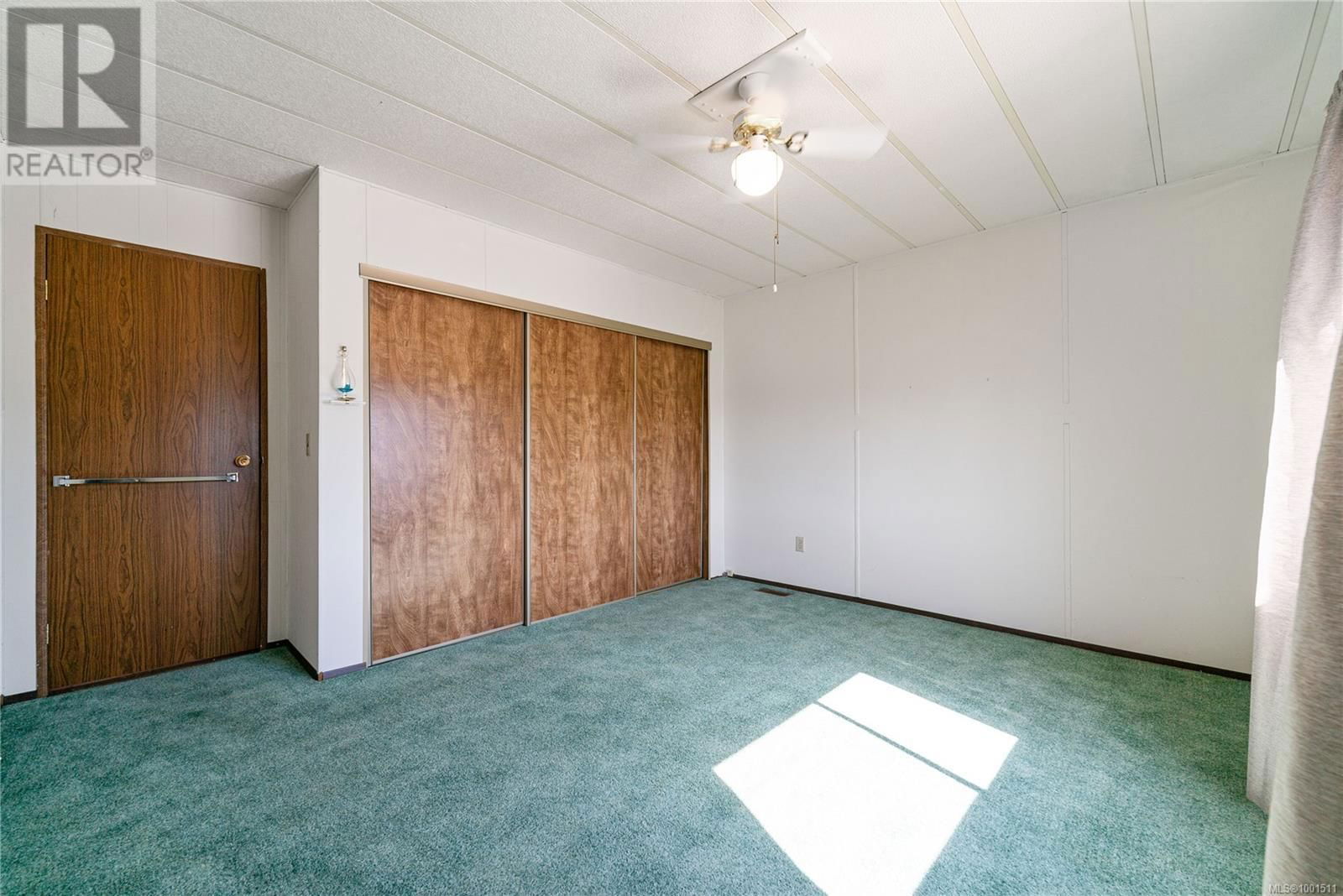 51 - 6325 METRAL DRIVE Image 14