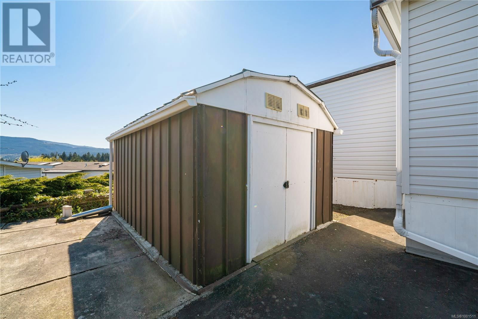 51 - 6325 METRAL DRIVE Image 27
