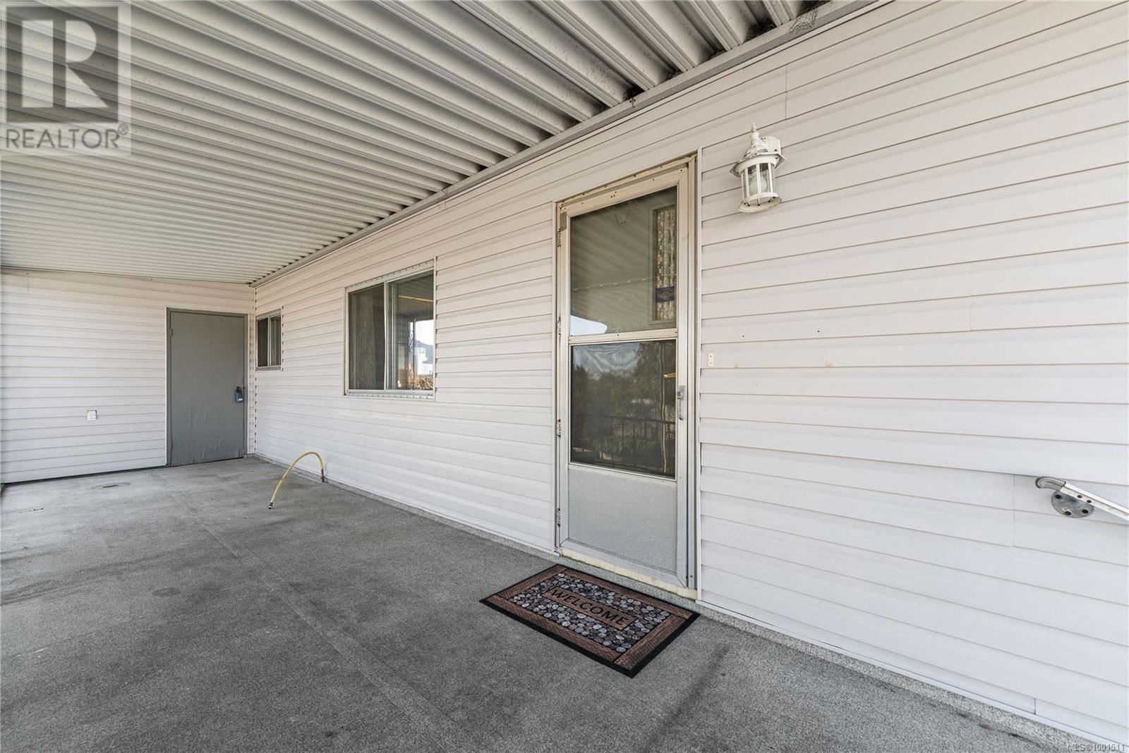 51 - 6325 METRAL DRIVE Image 33