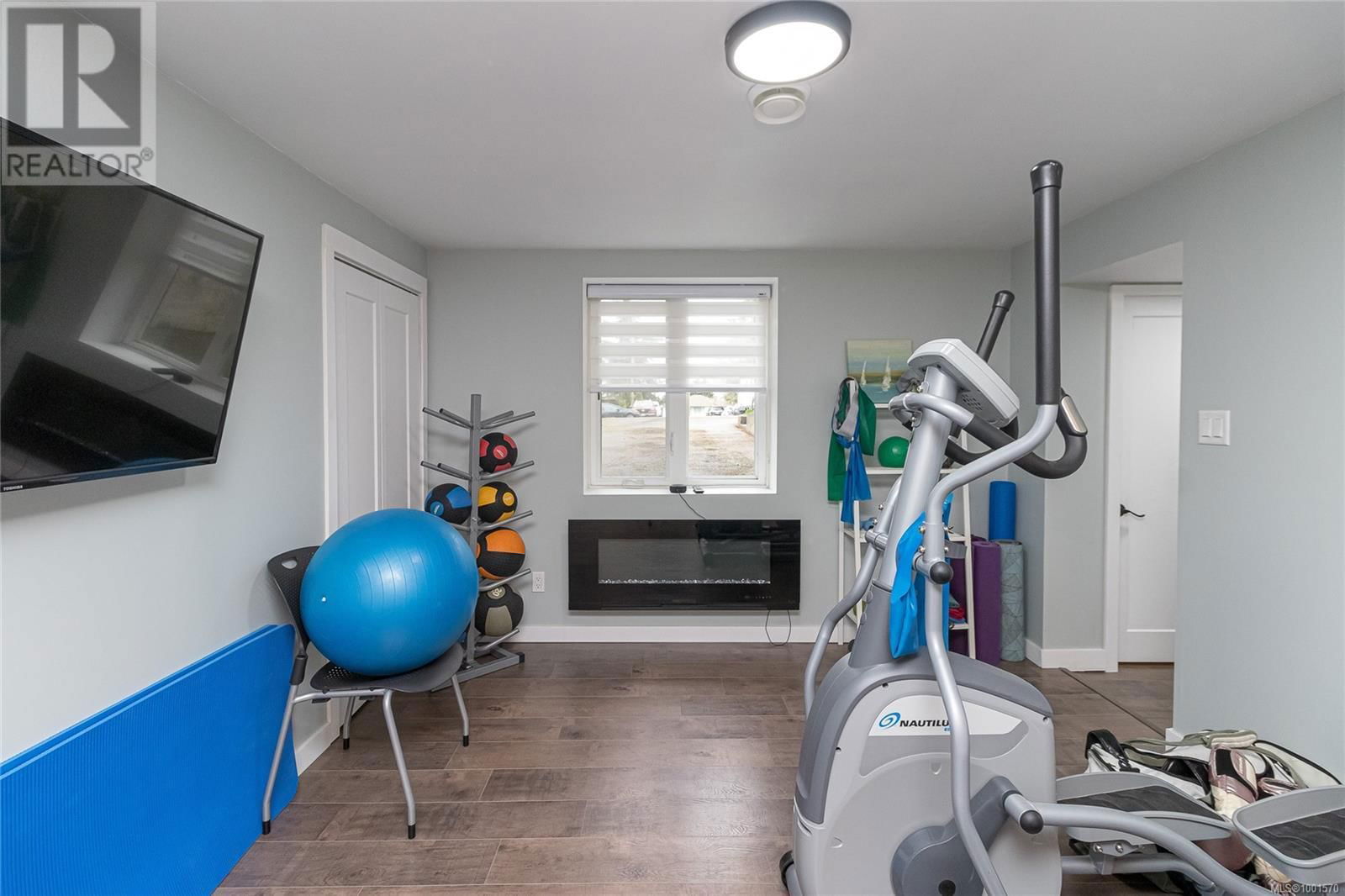 906 MCADOO PLACE Image 32