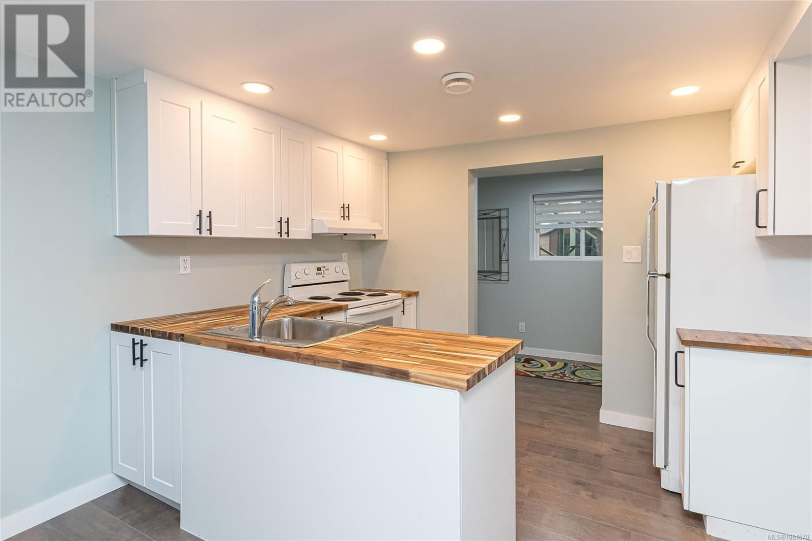 906 MCADOO PLACE Image 34