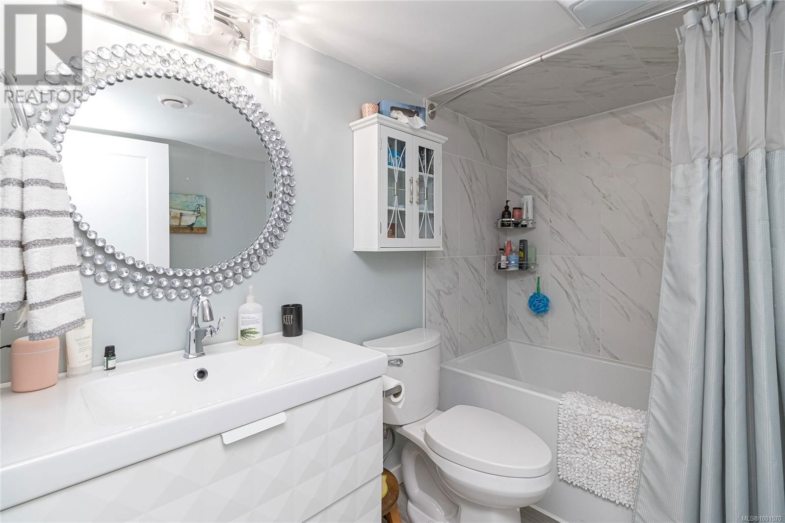 906 MCADOO PLACE Image 38