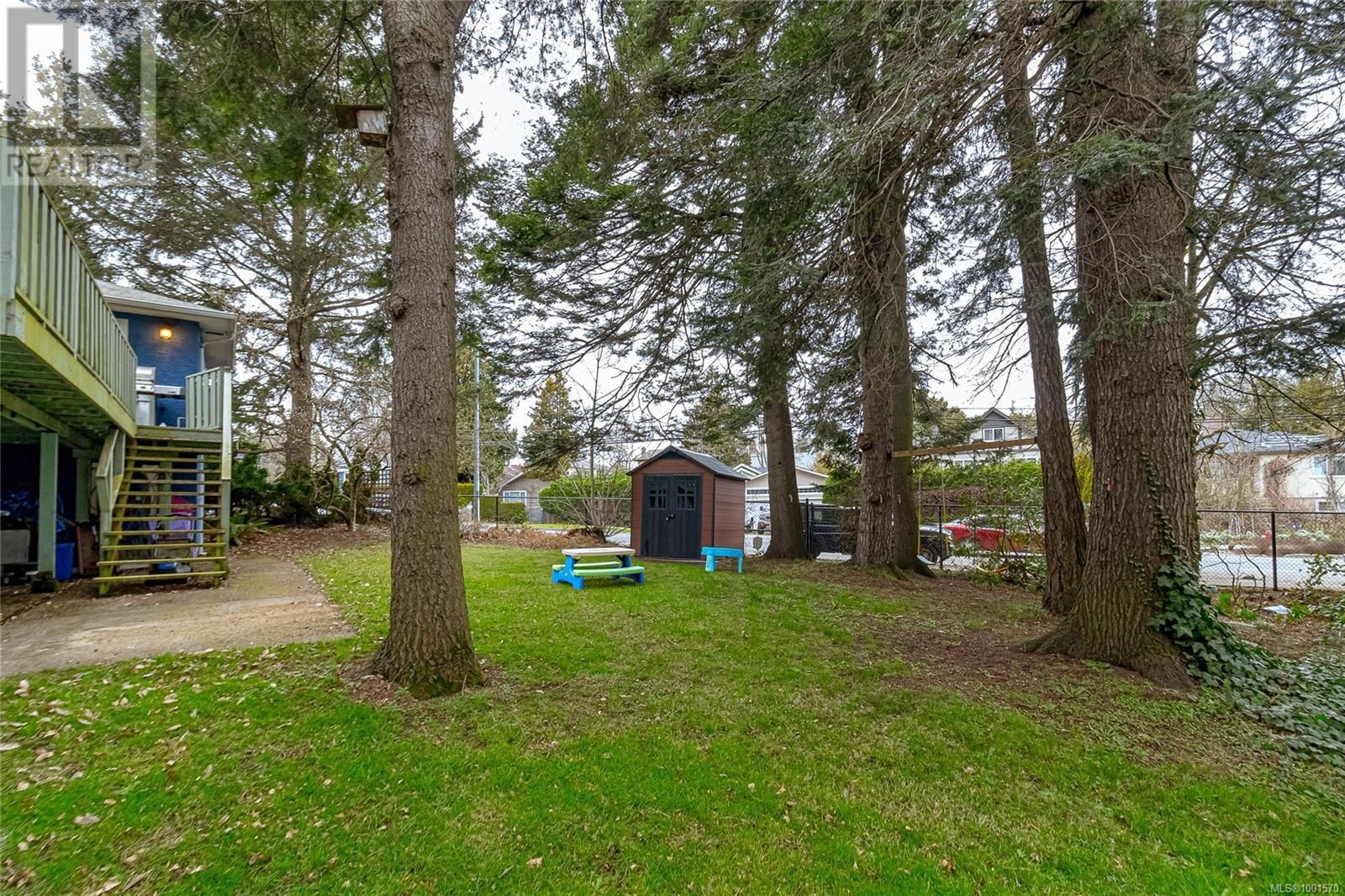 906 MCADOO PLACE Image 40