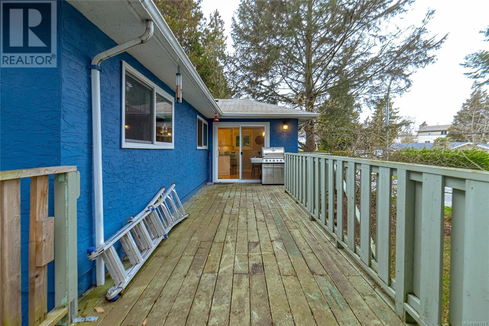 906 MCADOO PLACE Image 45