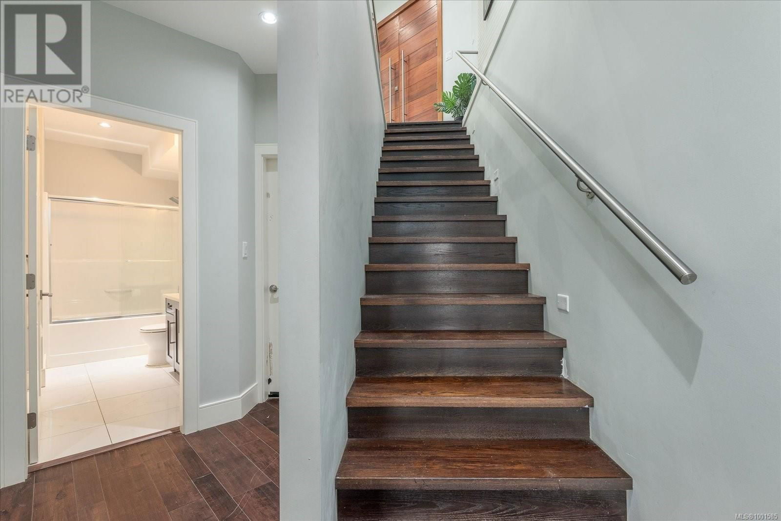 4696 LAGUNA WAY Image 30