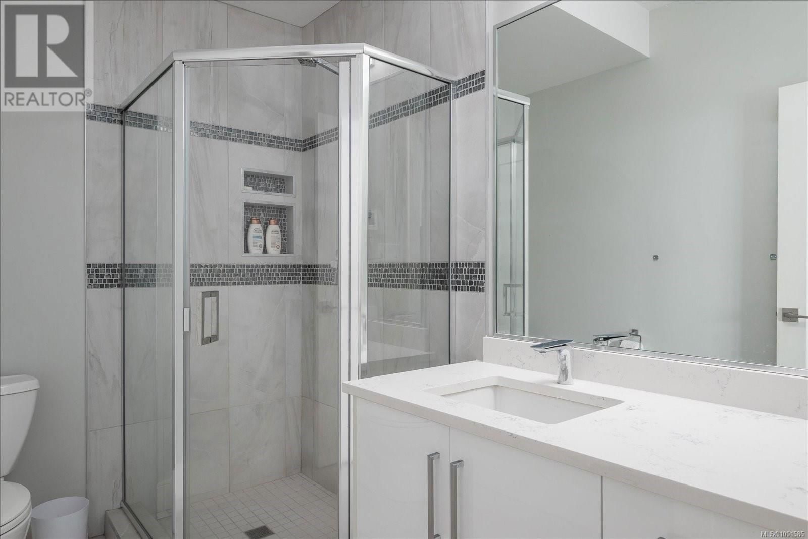 4696 LAGUNA WAY Image 40