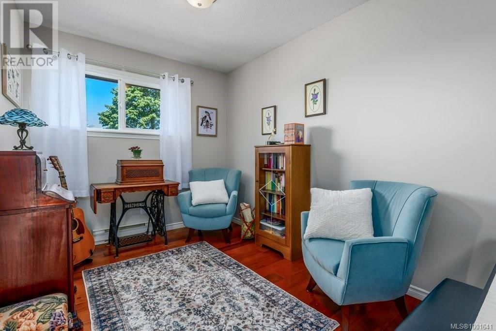 1665 CHESTER PLACE Image 28