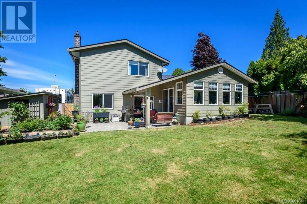 1665 CHESTER PLACE Image 38