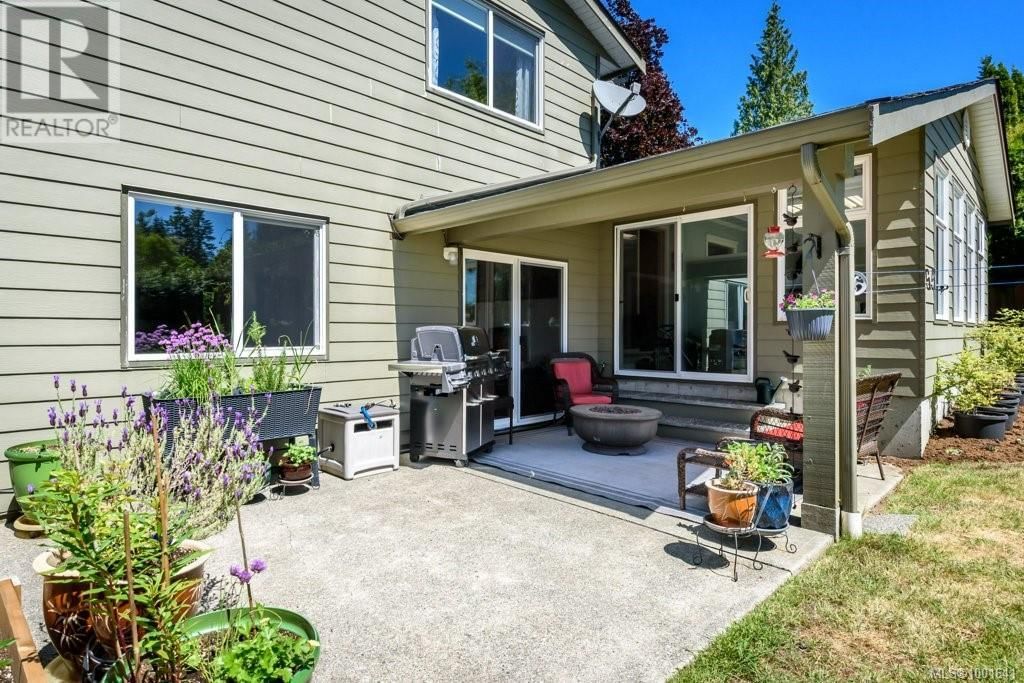 1665 CHESTER PLACE Image 42