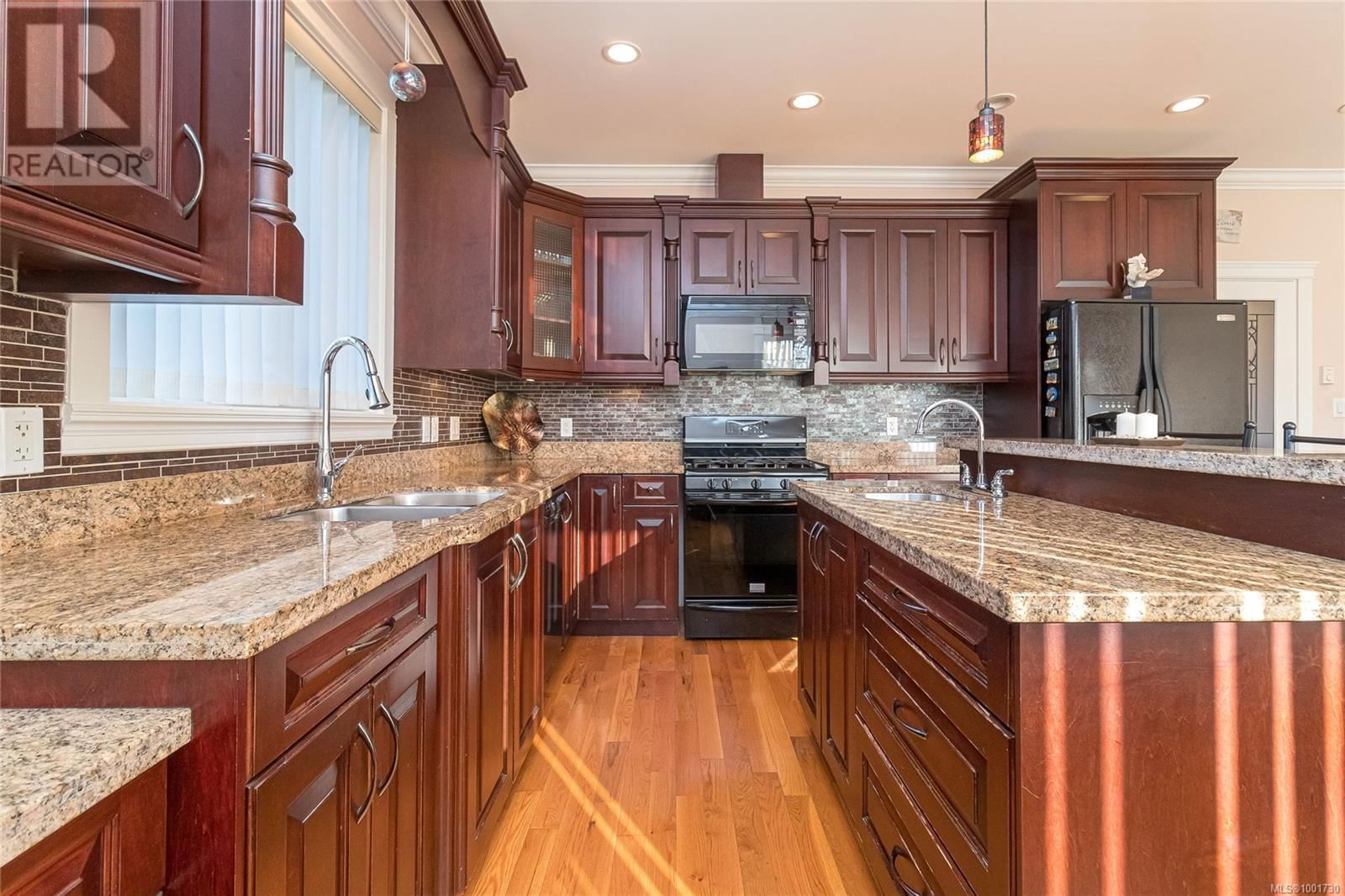 3161 WASCANA STREET Image 11