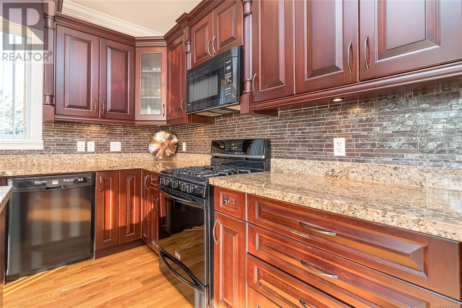3161 WASCANA STREET Image 15
