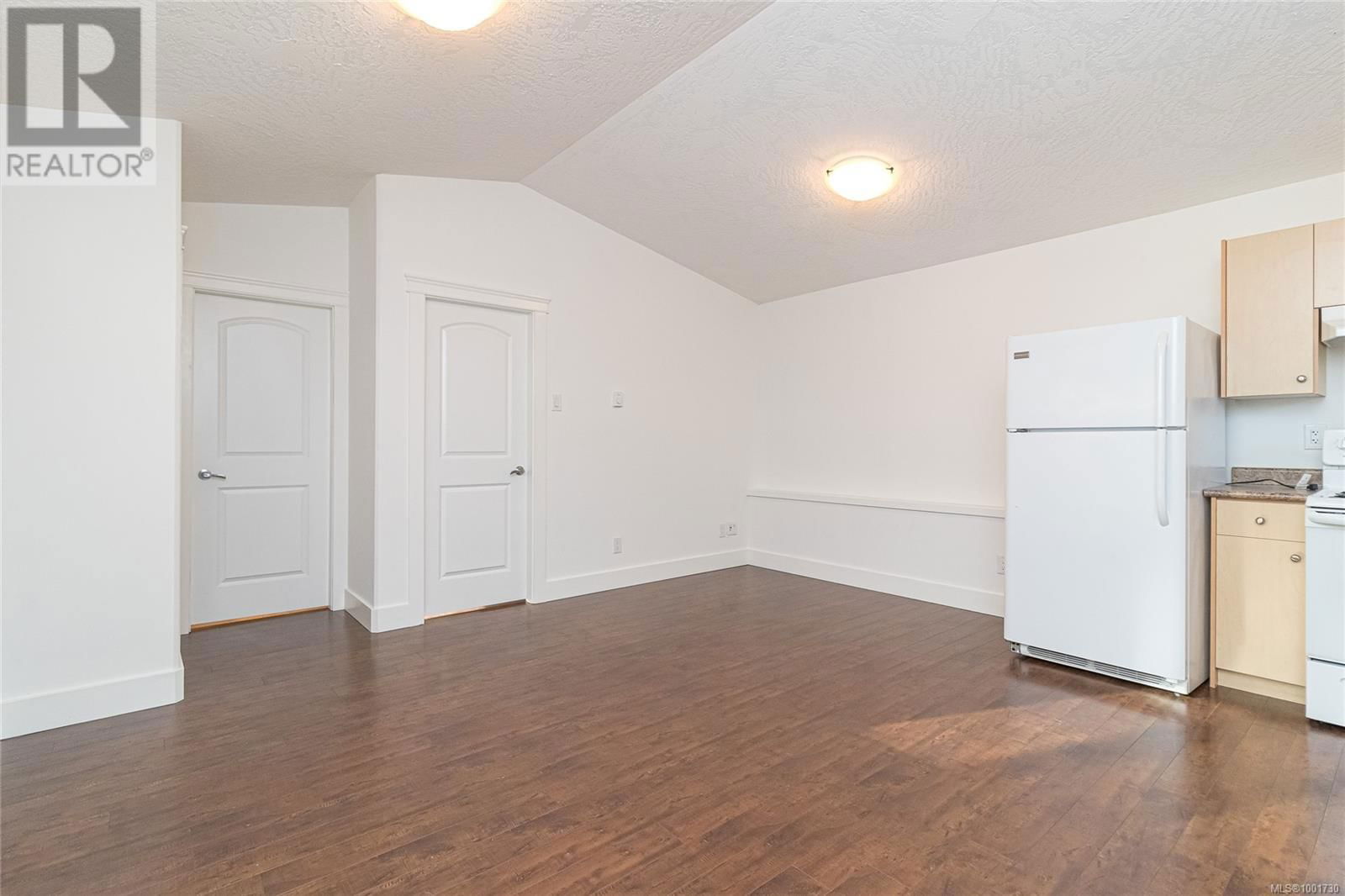 3161 WASCANA STREET Image 39