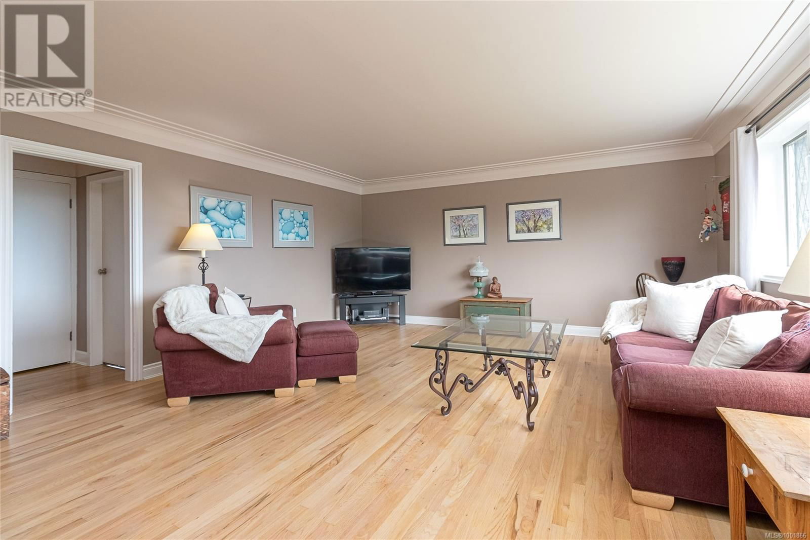 4228 WESTERVELT PLACE Image 3