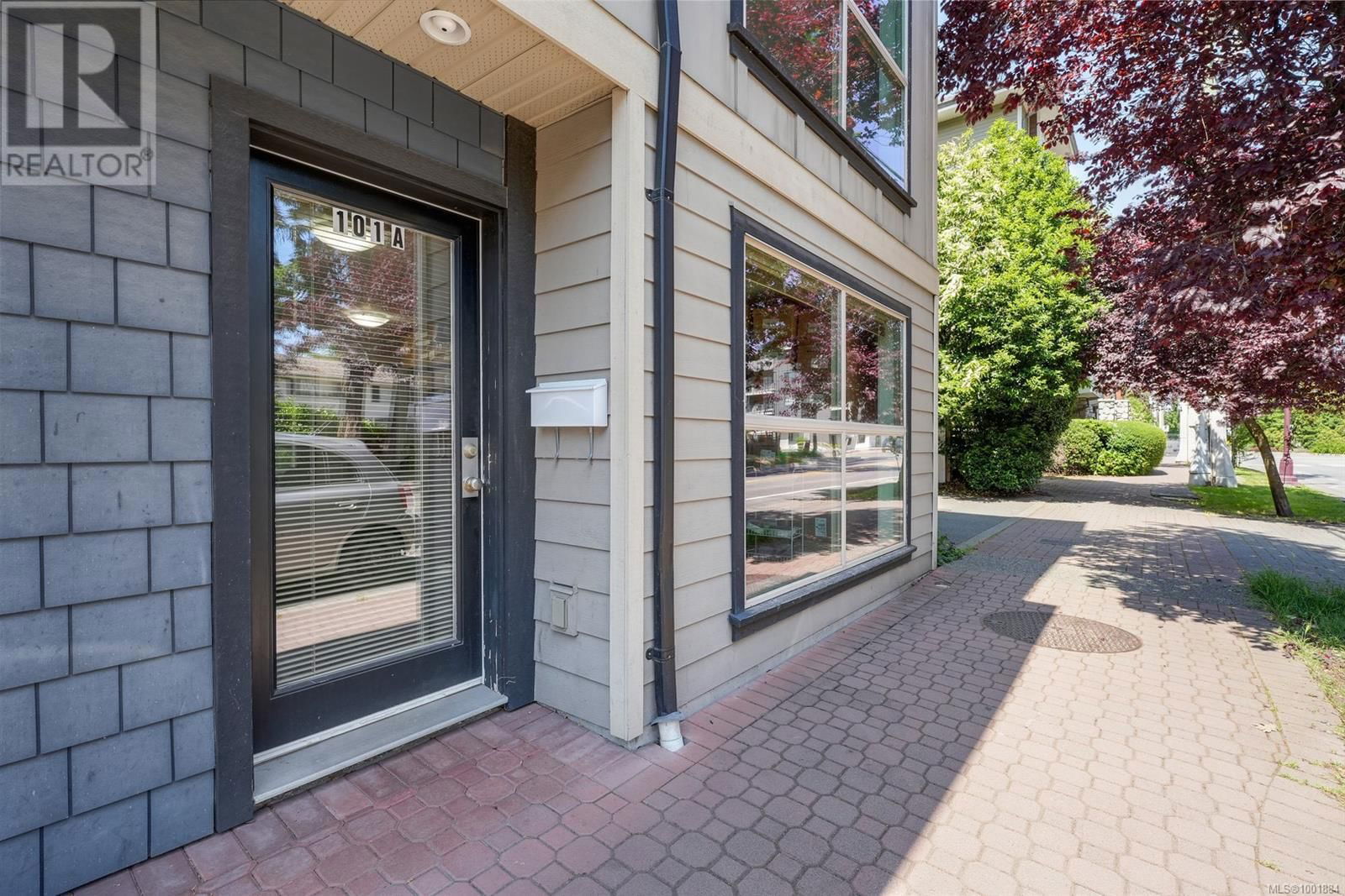 101 - 2710 PEATT ROAD Image 1