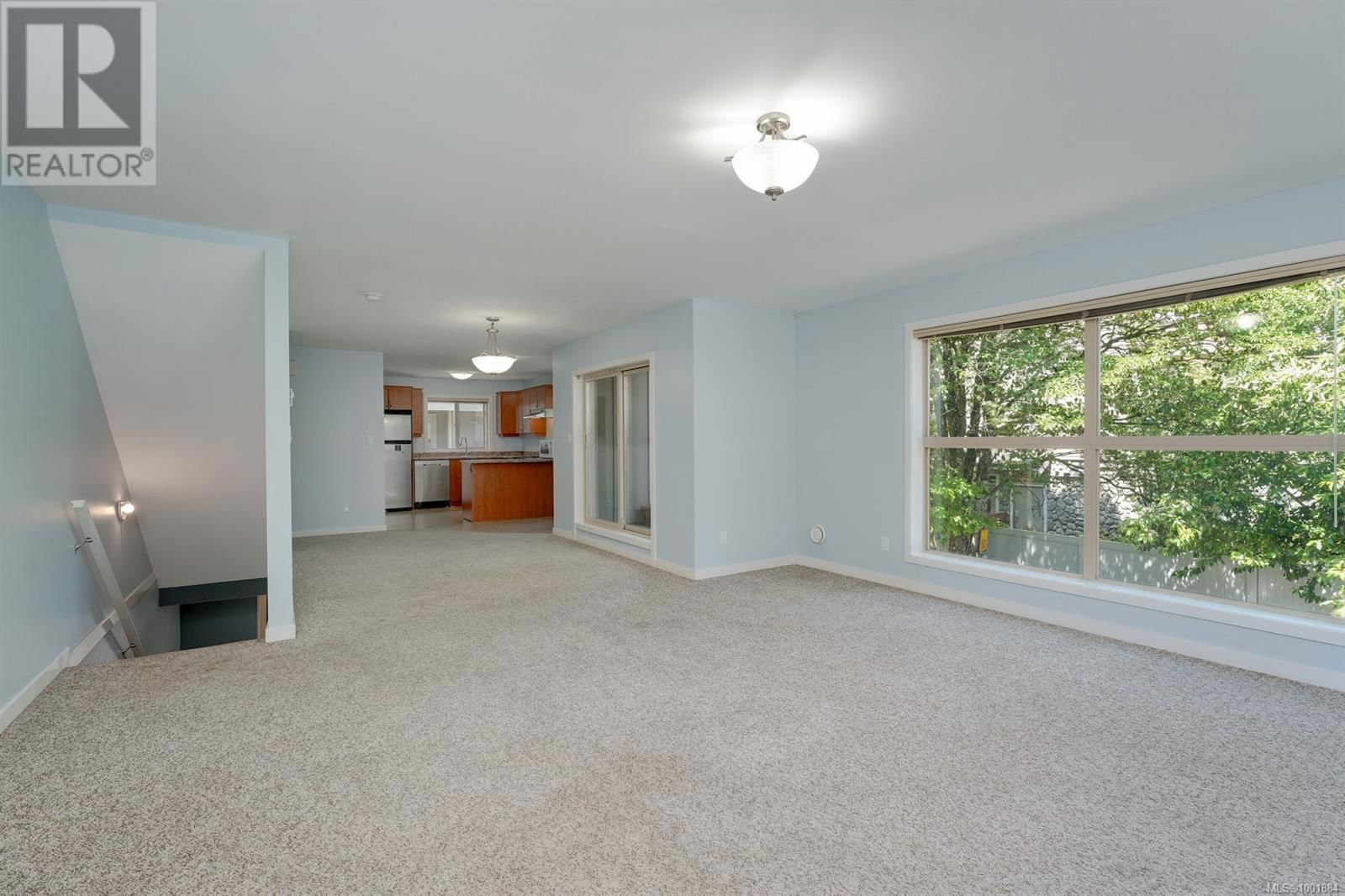 101 - 2710 PEATT ROAD Image 6