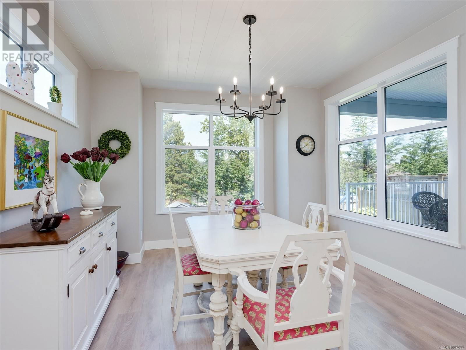 300 SEAFIELD ROAD Image 10