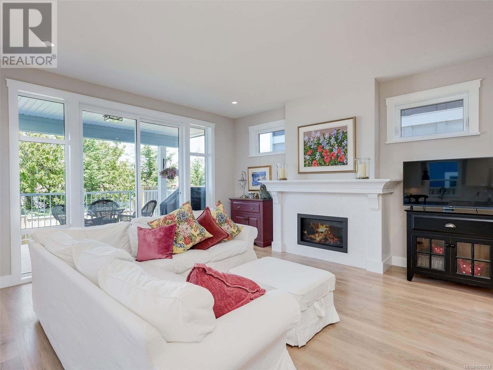 300 SEAFIELD ROAD Image 12