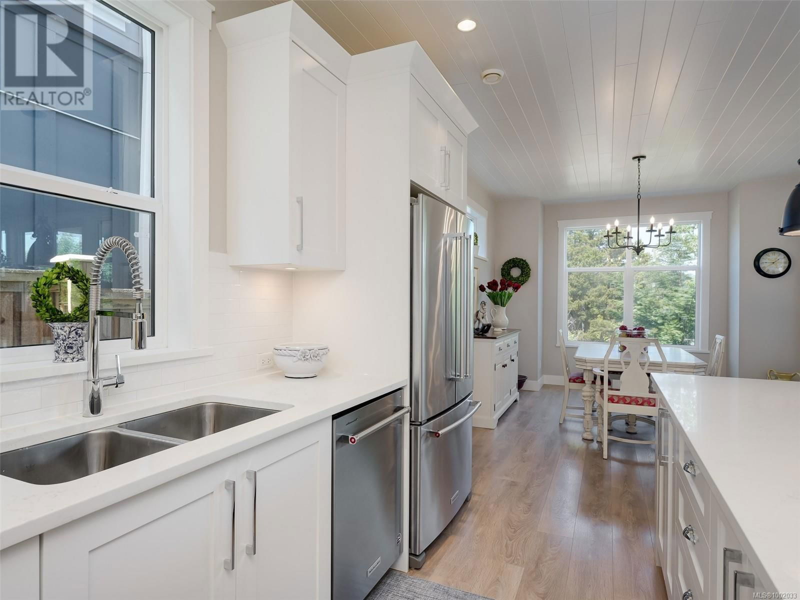 300 SEAFIELD ROAD Image 13