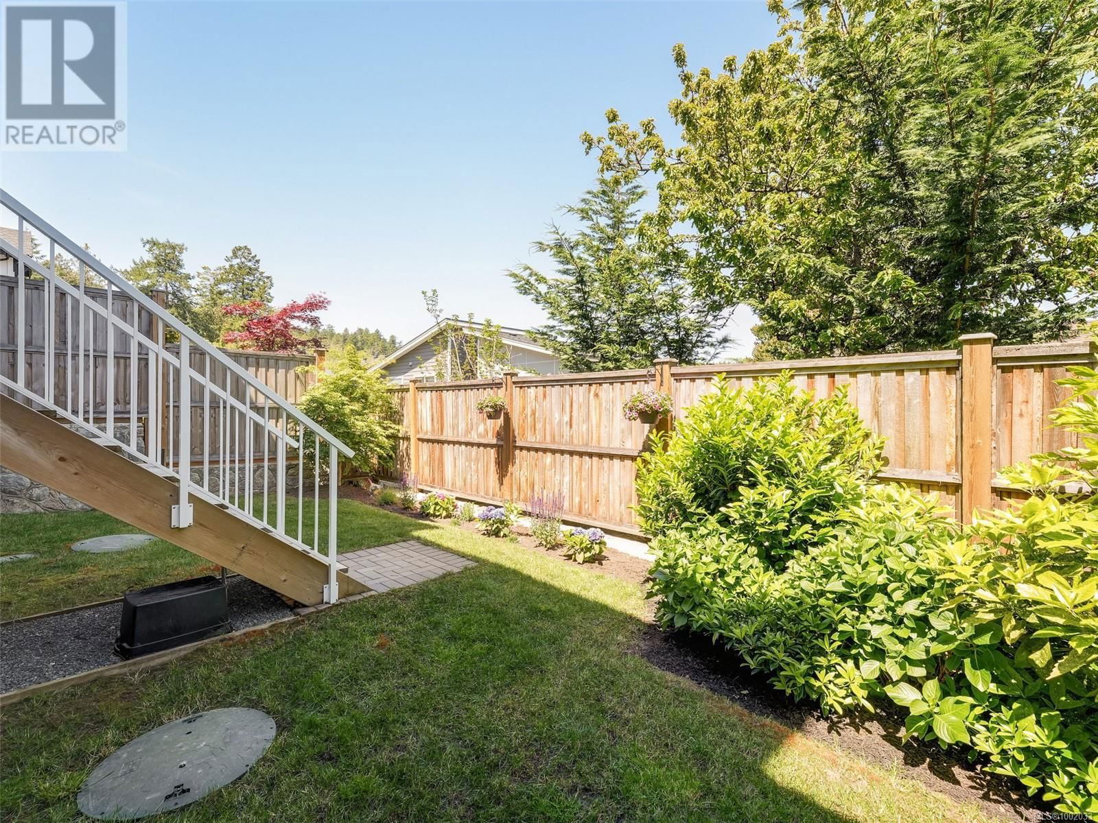 300 SEAFIELD ROAD Image 20