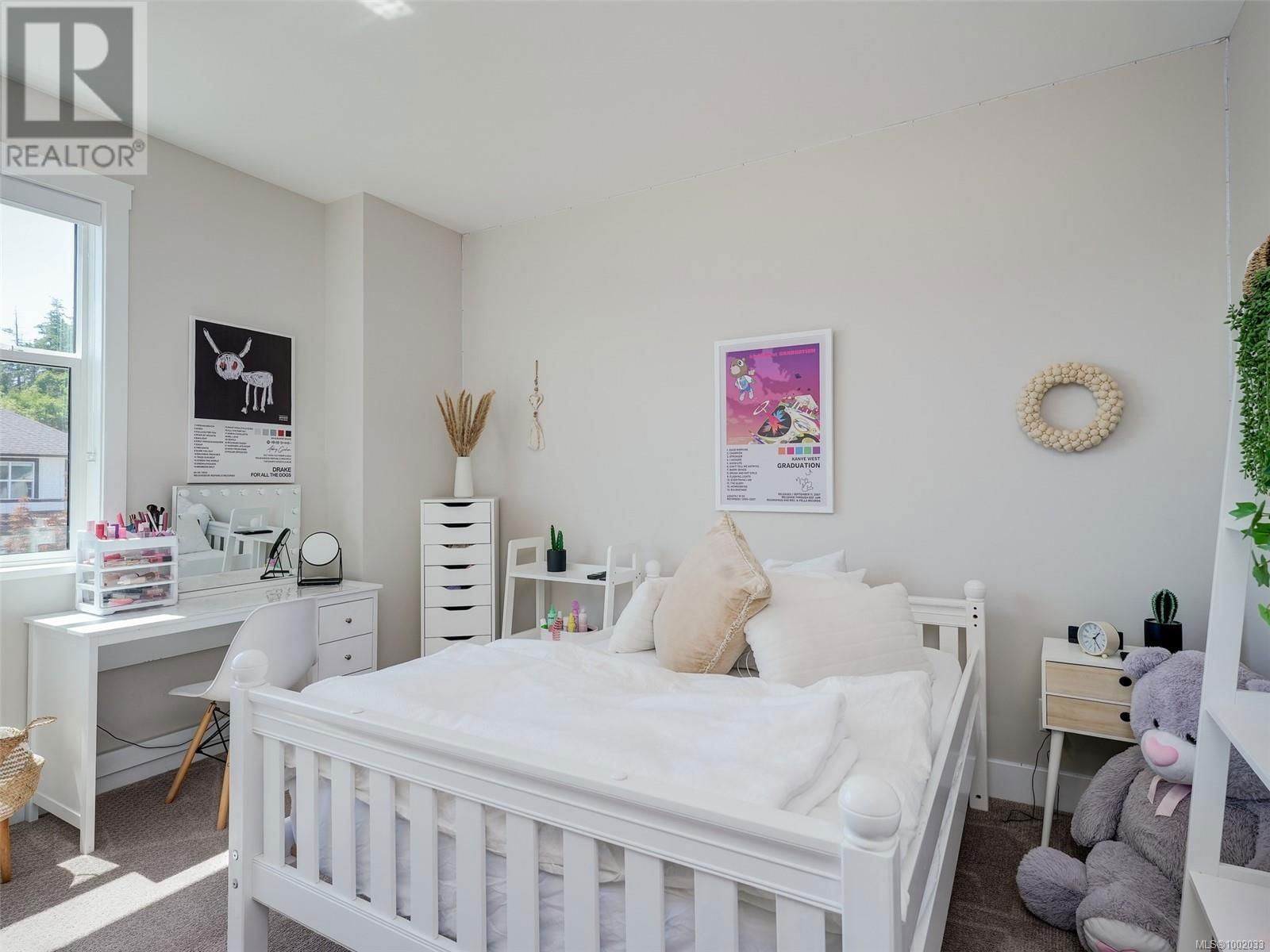 300 SEAFIELD ROAD Image 34