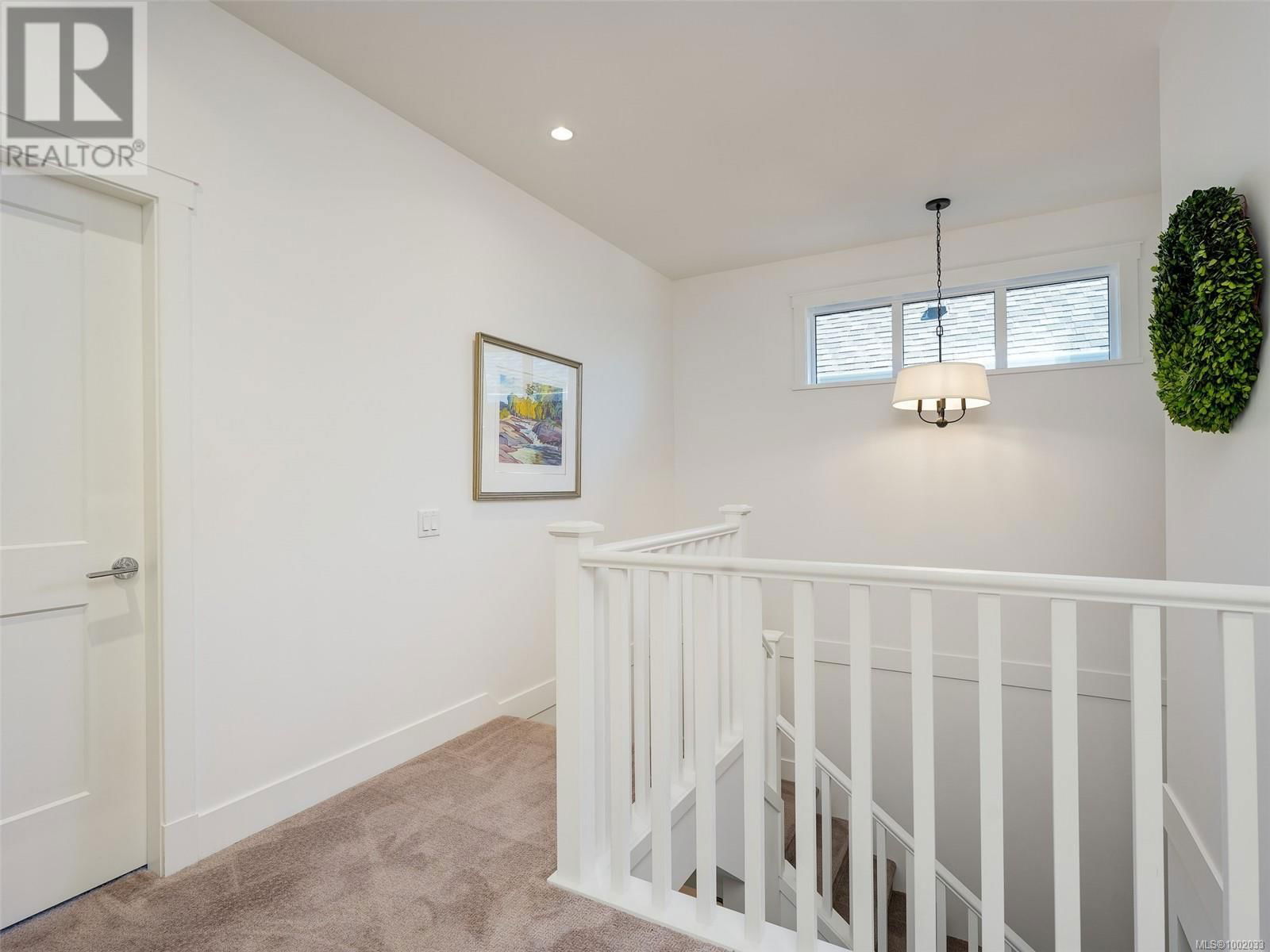 300 SEAFIELD ROAD Image 36