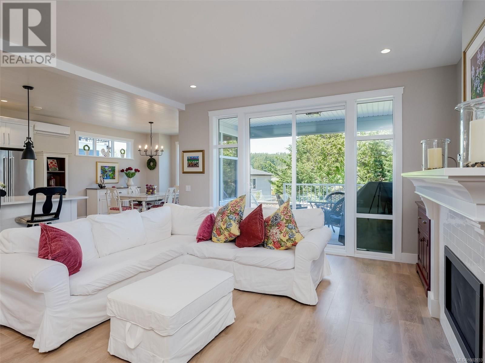 300 SEAFIELD ROAD Image 9