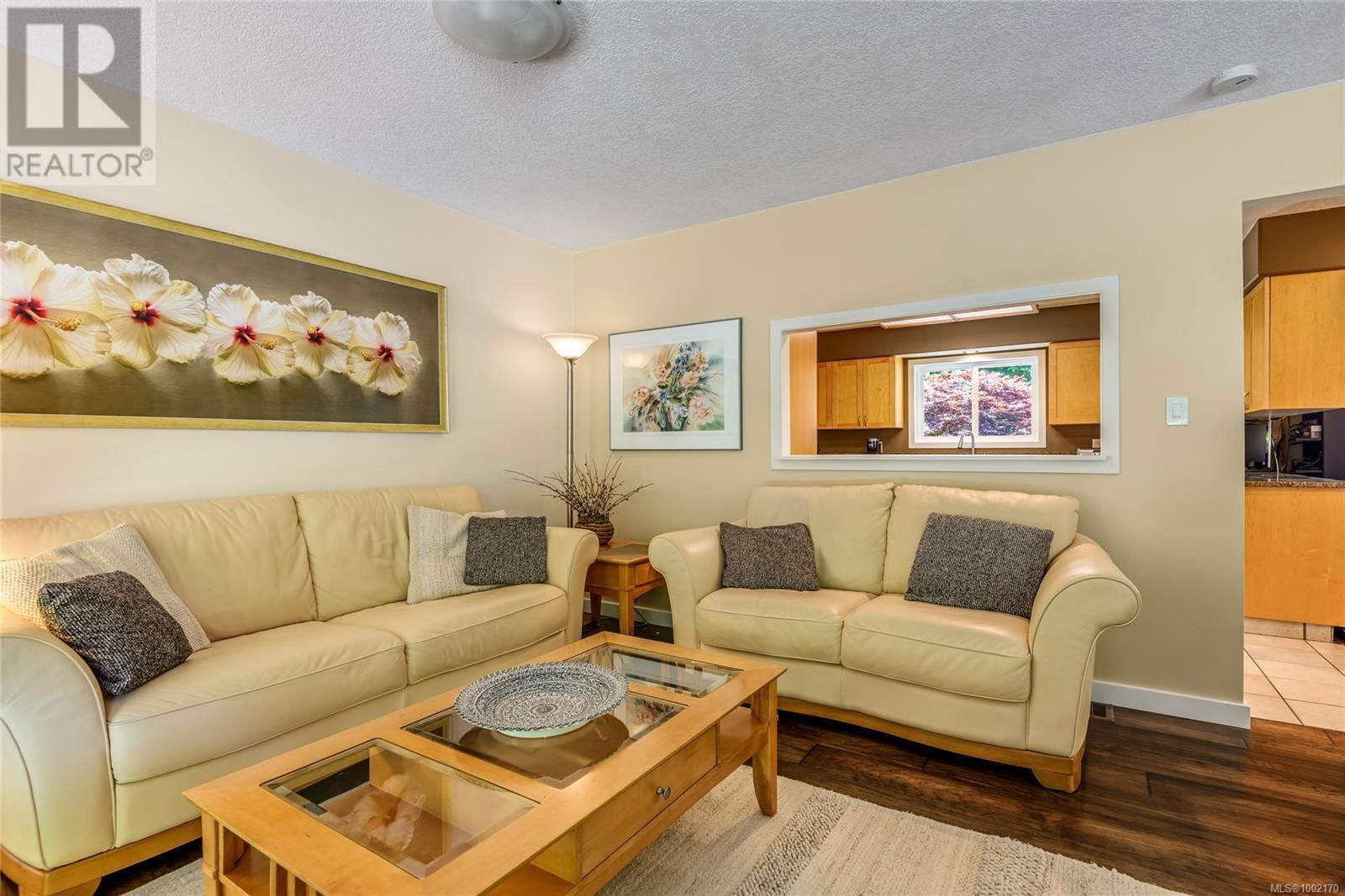 2531 CAMPBELL RIVER ROAD Image 12