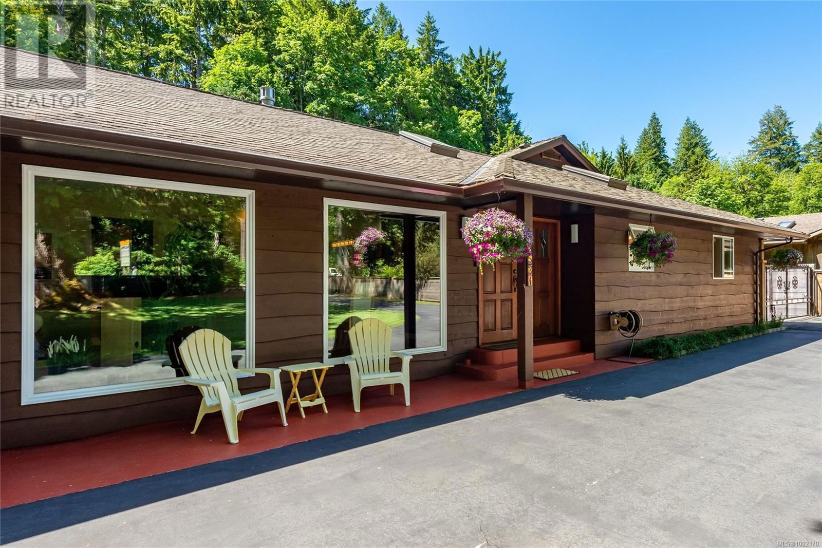 2531 CAMPBELL RIVER ROAD Image 3